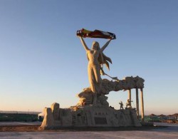 国内首个女娲金丝玉广场在新疆福海揭开神秘面纱